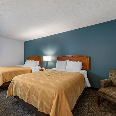 Quality Inn Austintown-Youngstown West Kültér fotó