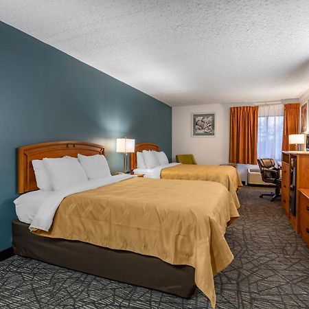 Quality Inn Austintown-Youngstown West Kültér fotó