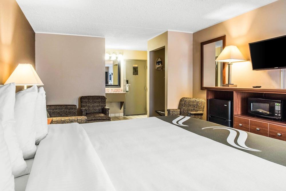 Quality Inn Austintown-Youngstown West Kültér fotó