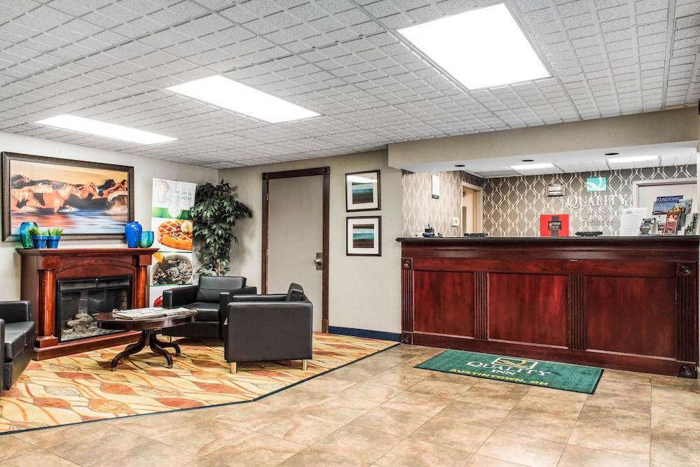 Quality Inn Austintown-Youngstown West Kültér fotó