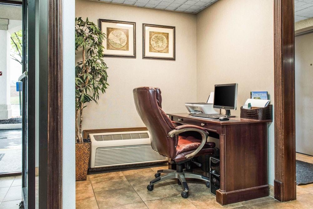 Quality Inn Austintown-Youngstown West Kültér fotó