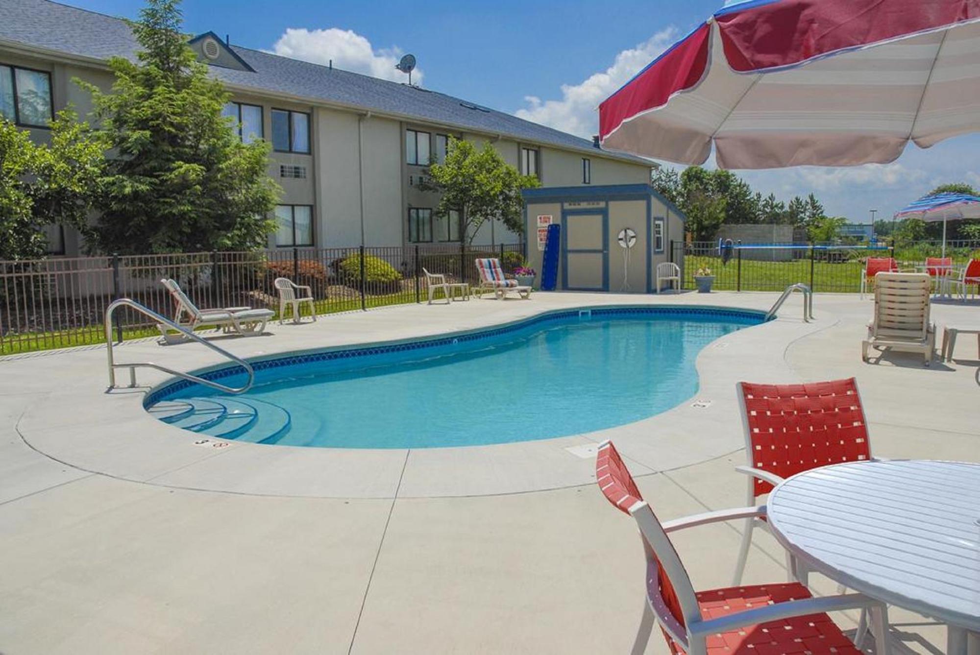 Quality Inn Austintown-Youngstown West Kültér fotó